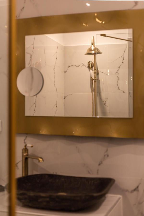Pandrosos Divine Suites Athen Exterior foto
